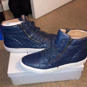 Steve maddens mint condition